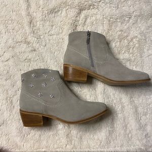 Anthropology Size 36 Grey Suede Boots Star Details